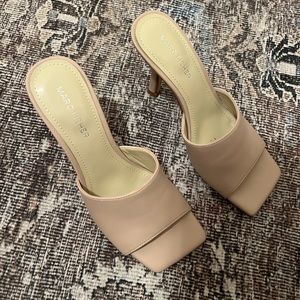 Marc fisher heel